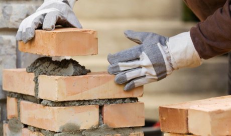 Professionnel pour la conception et la construction d’un mur de clôture - Manduel - L’AMI DE LA CONSTRUCTION